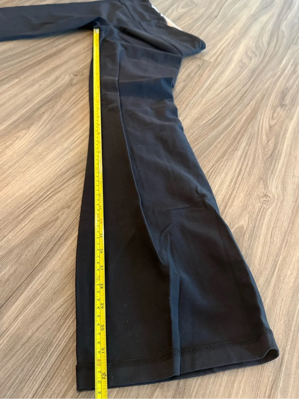 lululemon athletica Black and Pink Reversible Flare Pants Size 6